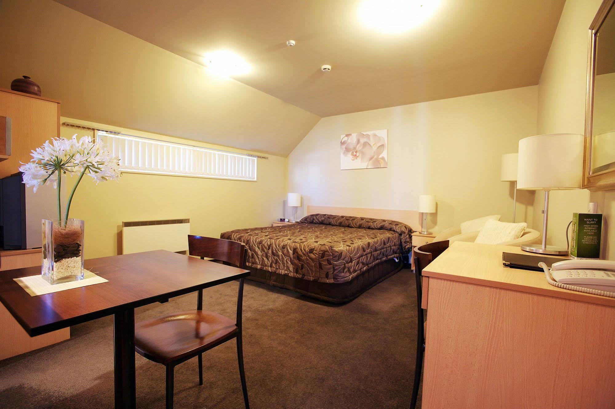 Motel Centrepoint On Colombo Christchurch Exterior foto