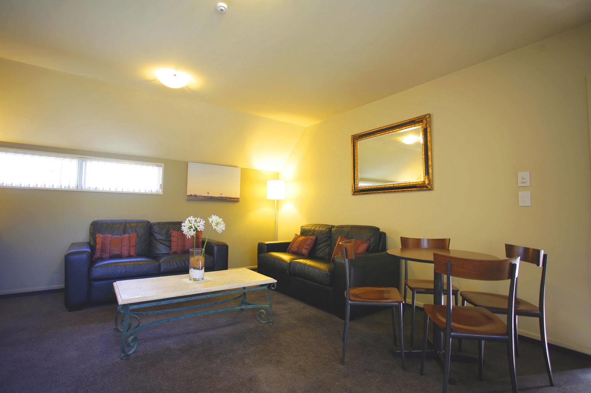 Motel Centrepoint On Colombo Christchurch Exterior foto